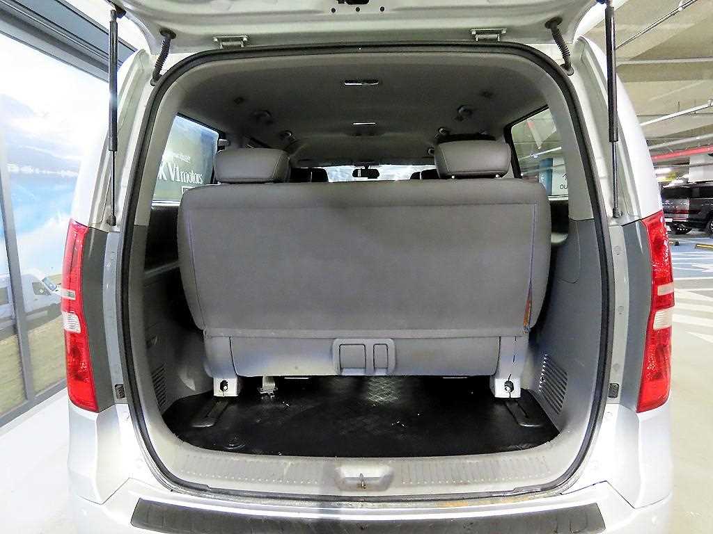 HYUNDAI Starex 2010 Plateado - Importación desde Corea - HF Imports Iquique - Foto 18