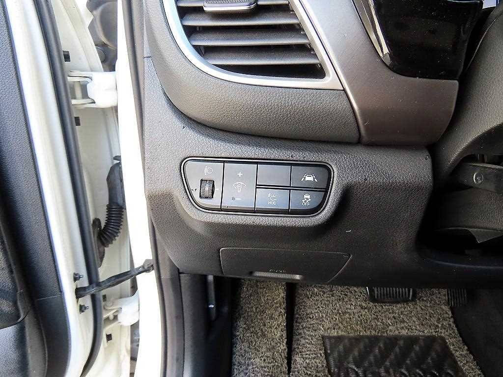 KIA Seltos 2020 Blanco - Importación desde Corea - HF Imports Iquique - Foto 13