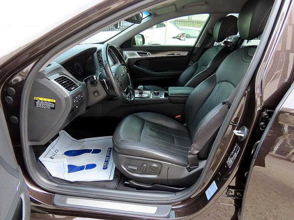 Genesis G80 - Vista 5