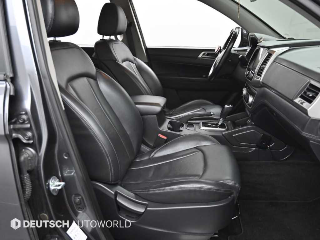 Ssangyong Rexton - Vista 10