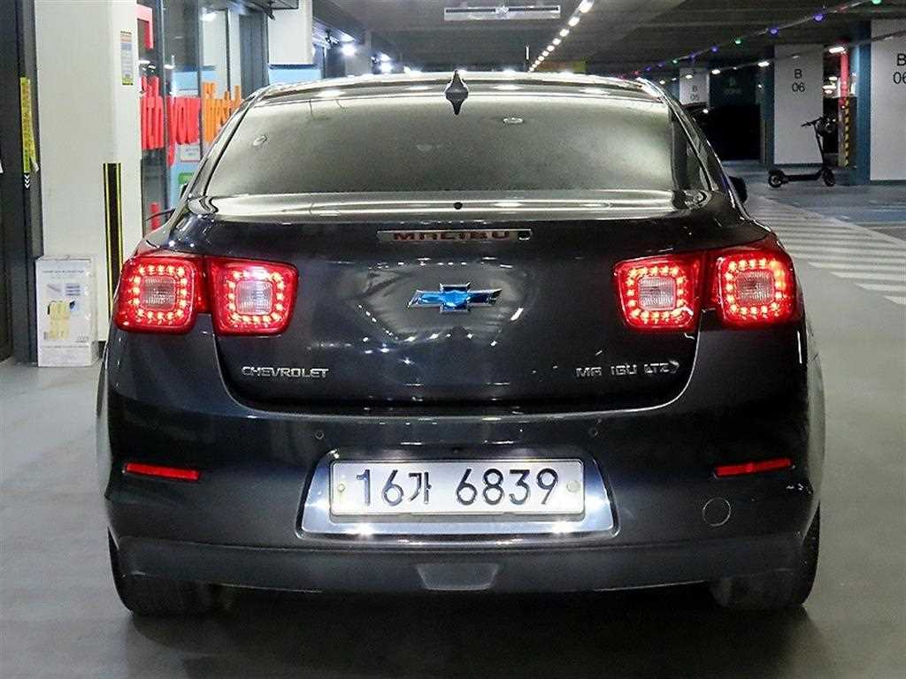 Chevrolet Malibu - Vista 5