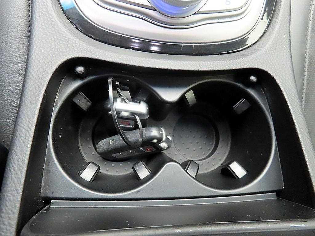 HYUNDAI Genesis 2014 Negro - Importación desde Corea - HF Imports Iquique - Foto 13