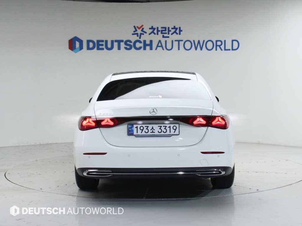 Mercedes Benz E class - Vista 4