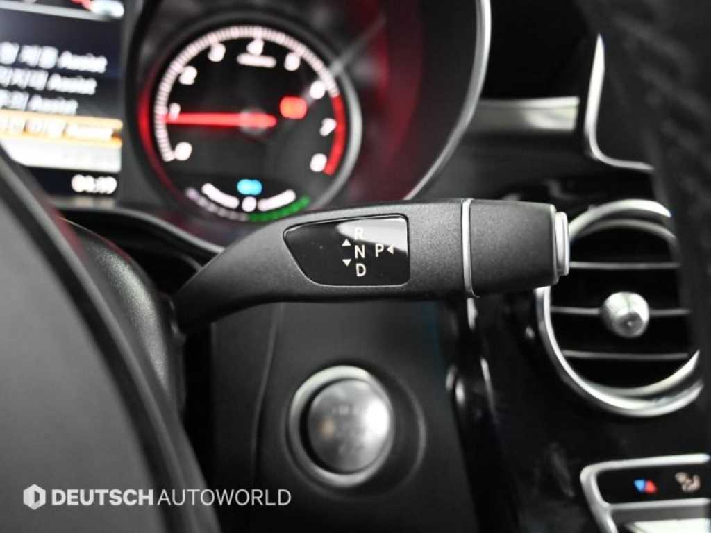 Mercedes Benz GLC Class - Vista 9