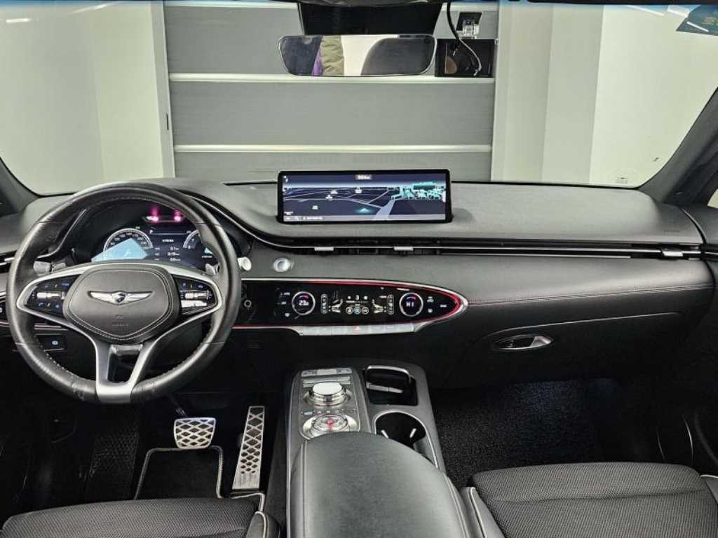 Genesis GV70 - Vista 7