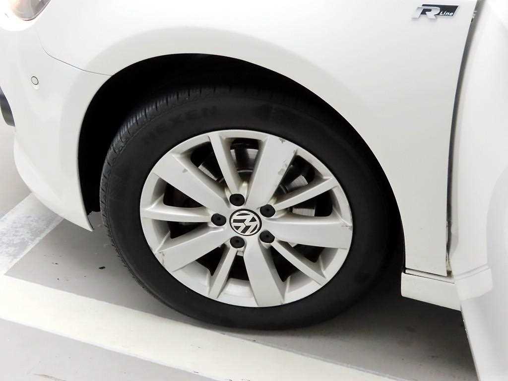 Volkswagen Golf 2013 Blanco - Importación desde Corea - HF Imports Iquique - Foto 19