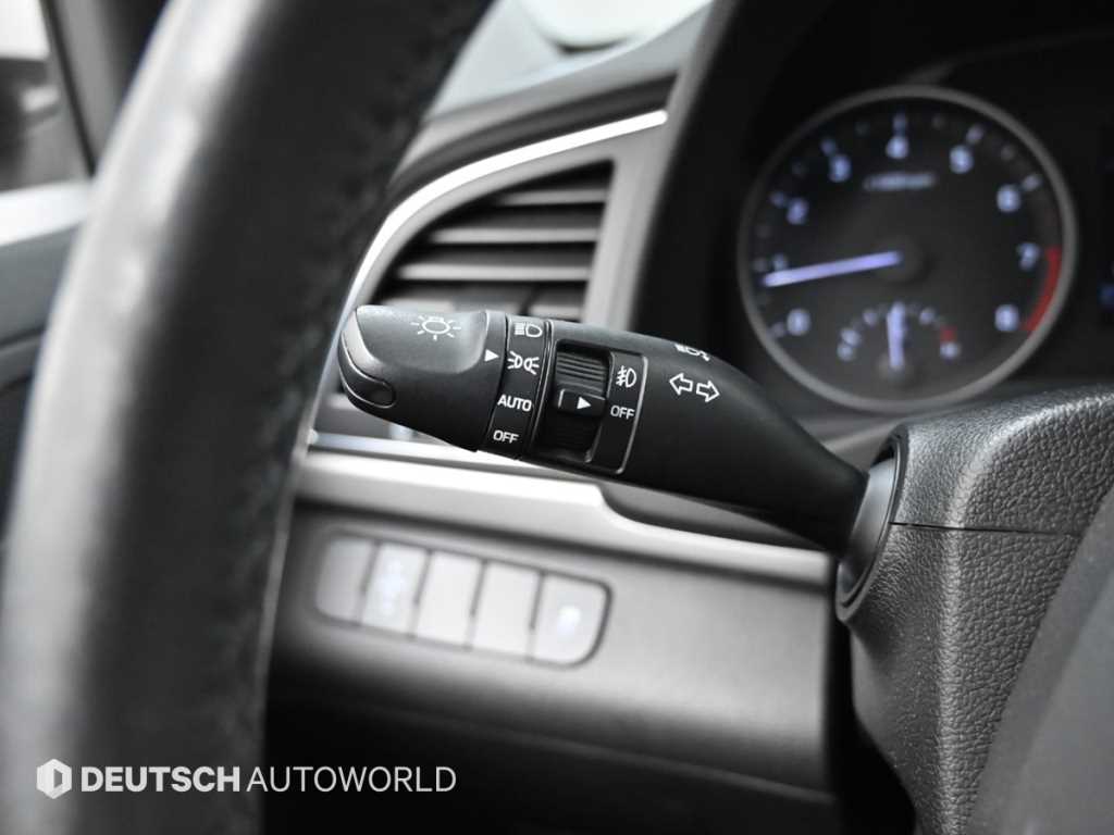 HYUNDAI Avante 2016 Blanco - Importación desde Corea - HF Imports Iquique - Foto 17