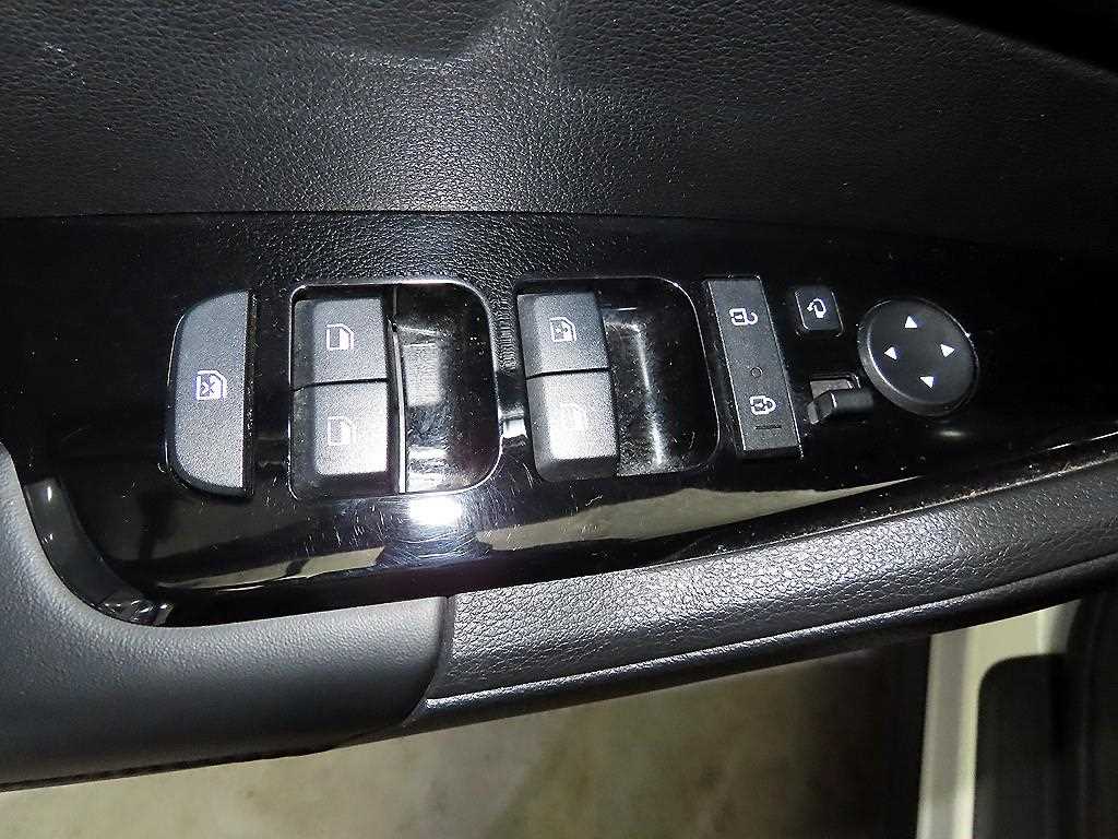 KIA Sportage 2023 Blanco - Importación desde Corea - HF Imports Iquique - Foto 13