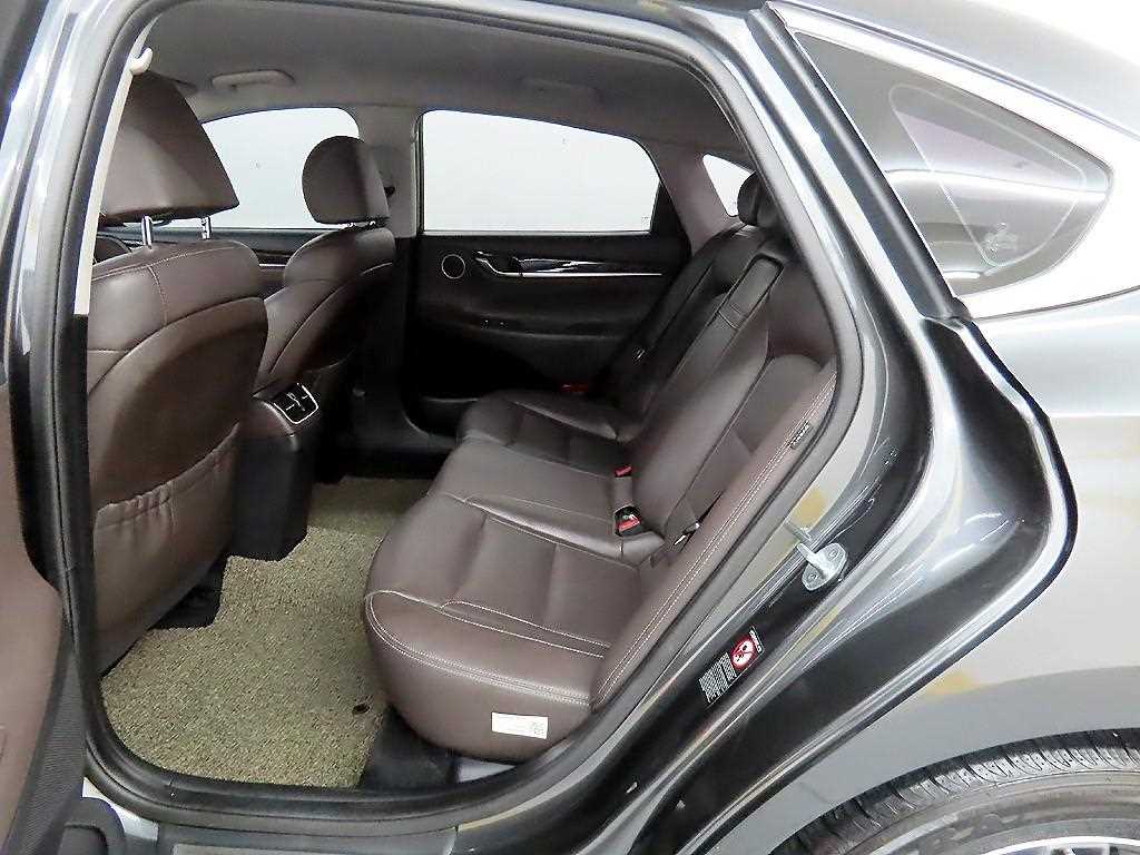 HYUNDAI Grandeur - Vista 6