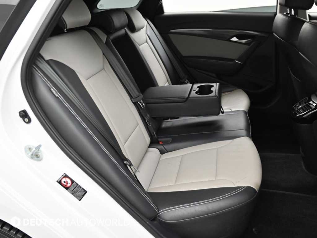 HYUNDAI i40 - Vista 12