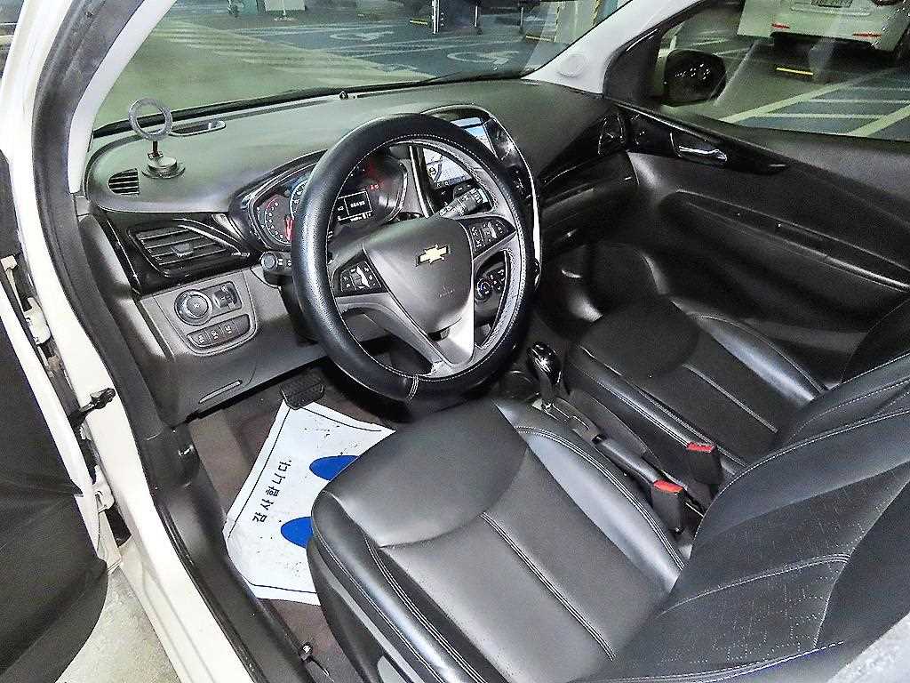 Chevrolet Spark - Vista 10