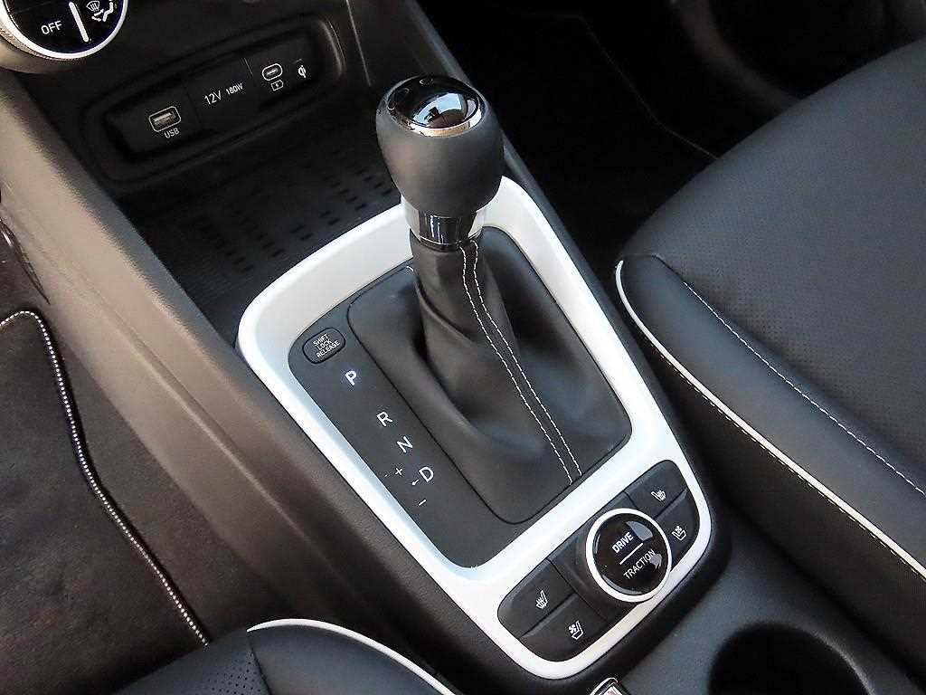 HYUNDAI Venue - Vista 10