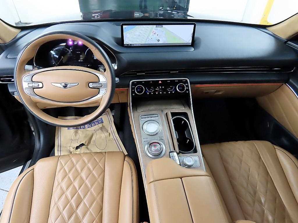 Genesis GV80 - Vista 7