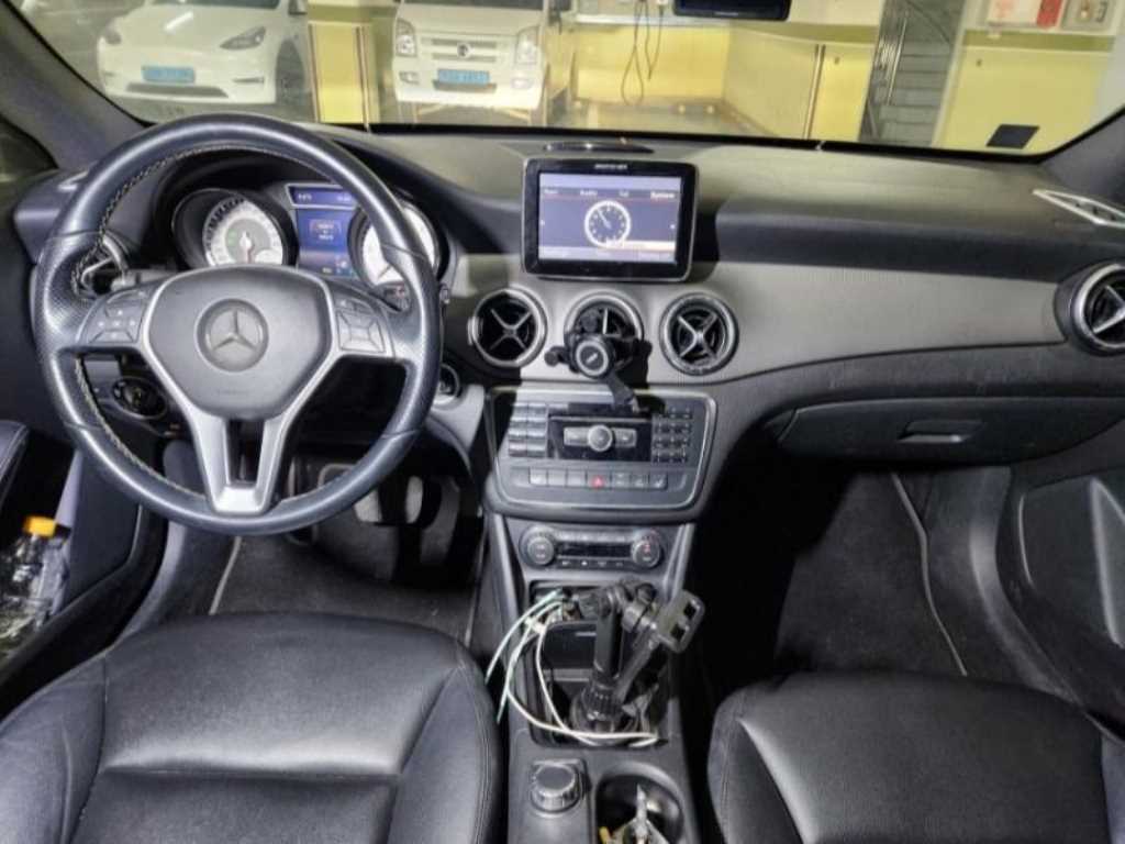 Mercedes Benz CLA Class - Vista 7