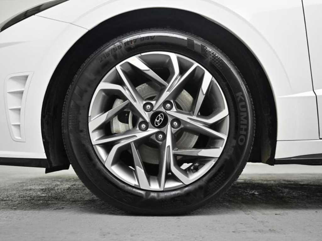 HYUNDAI Sonata - Vista 5