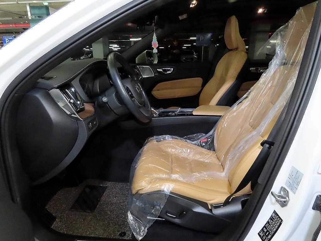 Volvo XC60 - Vista 6