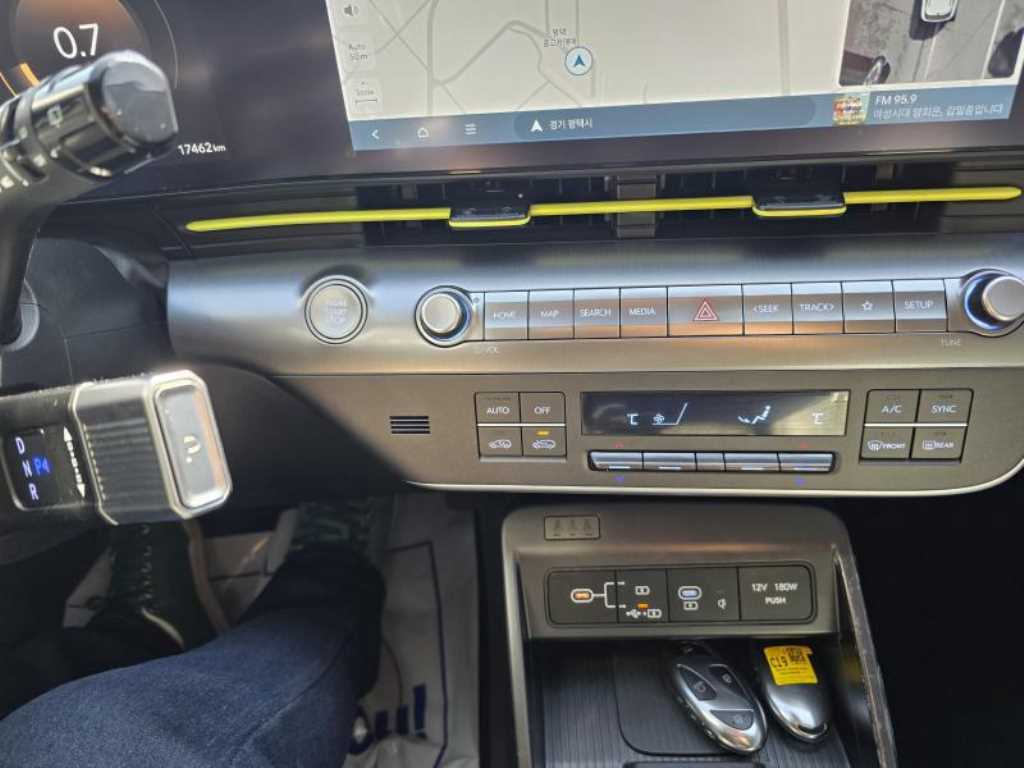 HYUNDAI Kona - Vista 12