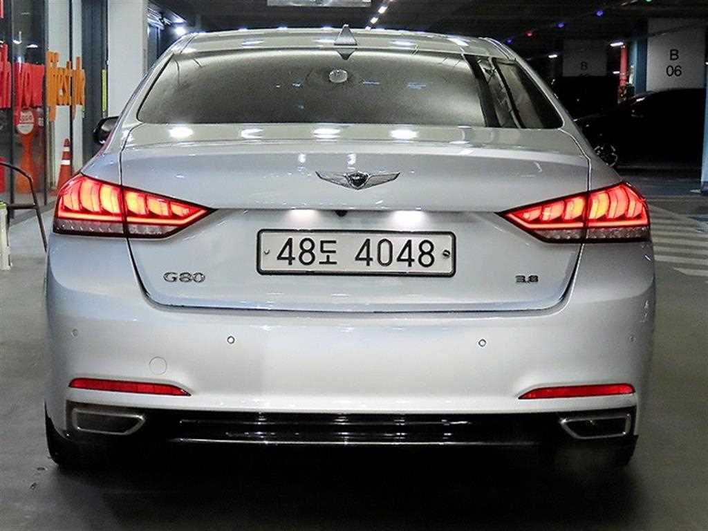 Genesis G80 - Vista 6