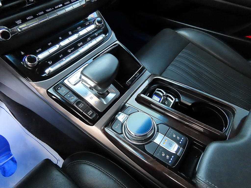 Genesis EQ900 - Vista 11