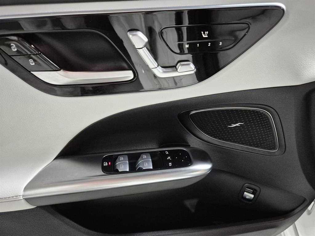 Mercedes Benz C Class 2023 Blanco - Importación desde Corea - HF Imports Iquique - Foto 14