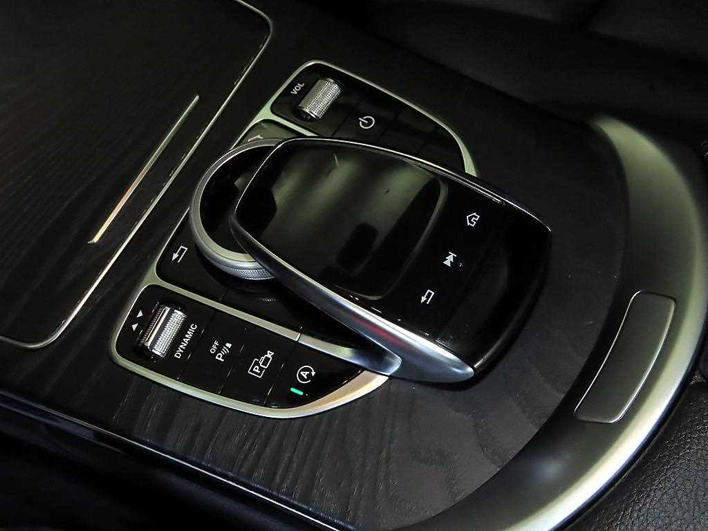 Mercedes Benz C Class 2021 Blanco - Importación desde Corea - HF Imports Iquique - Foto 13