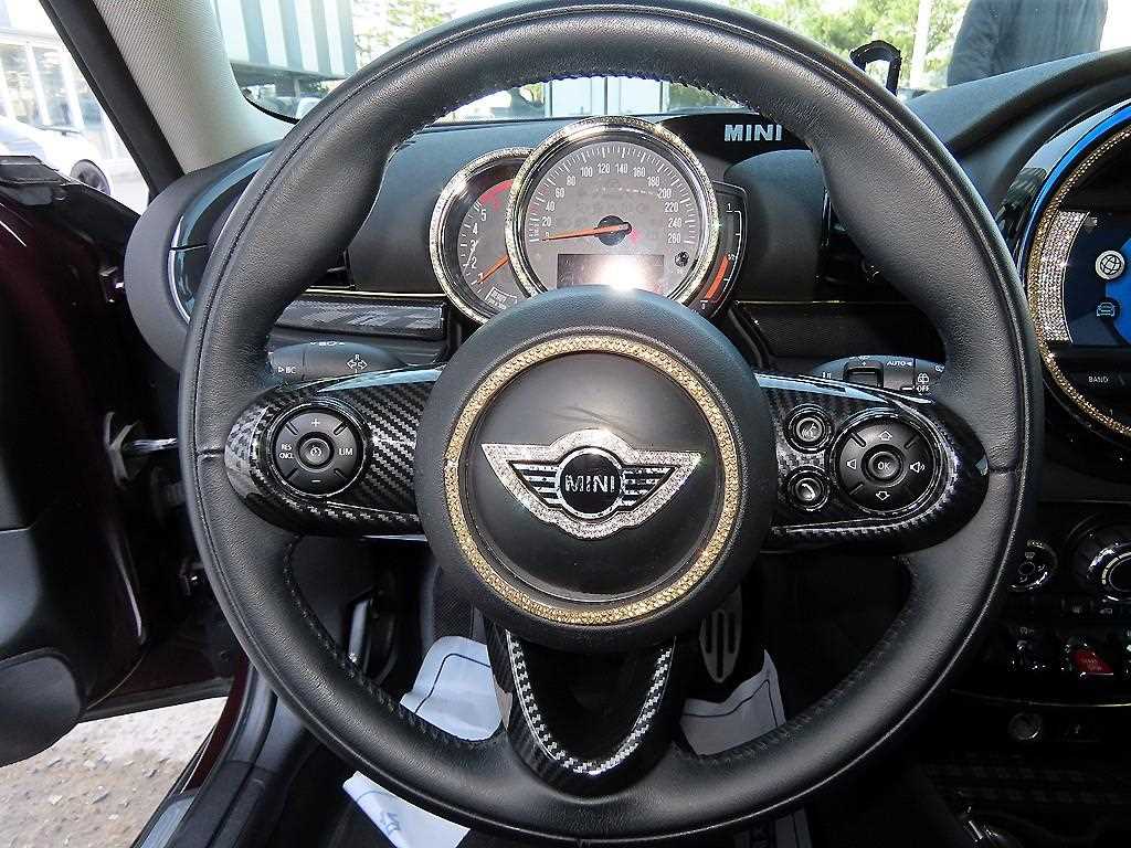 Mini Clubman - Vista 8