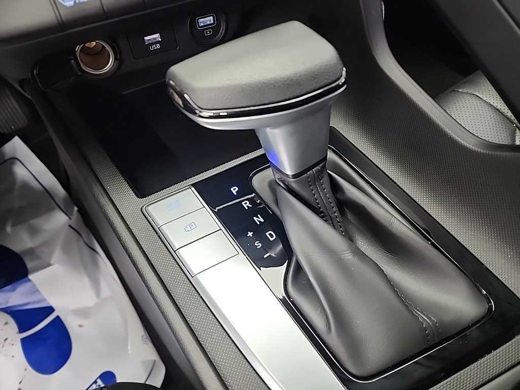 HYUNDAI Avante - Vista 8