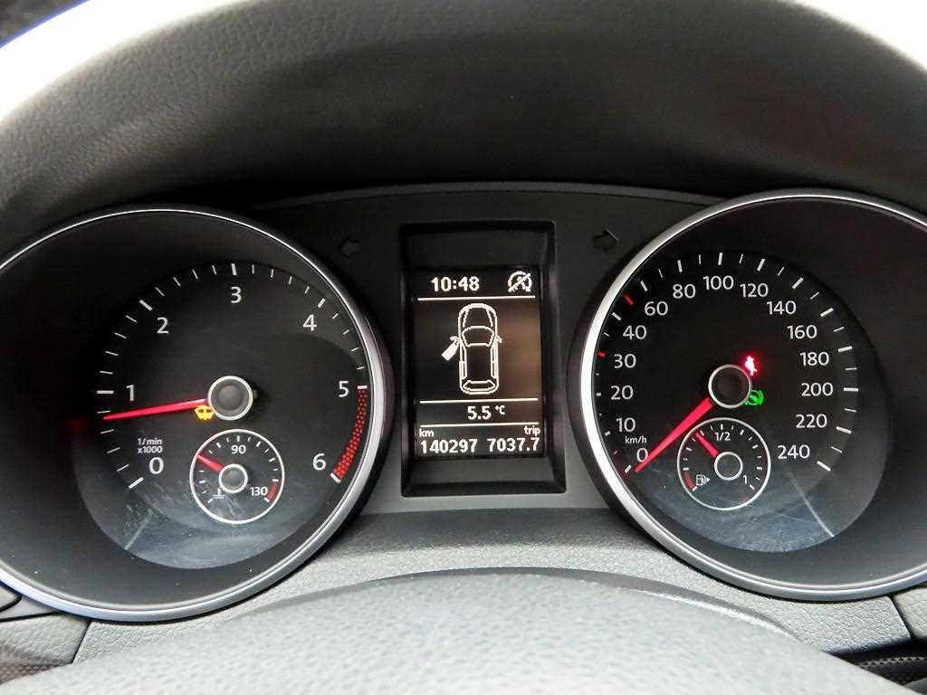 Volkswagen Golf - Vista 5