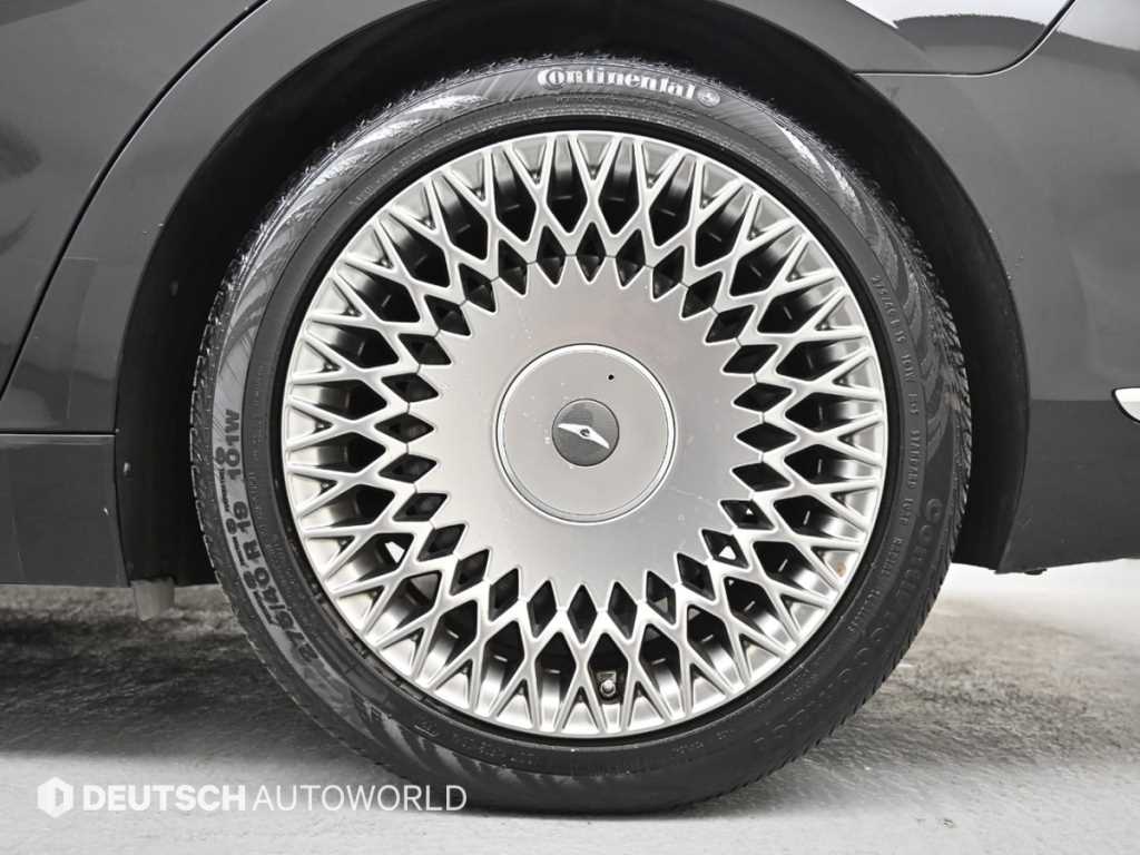 Genesis G90 - Vista 5