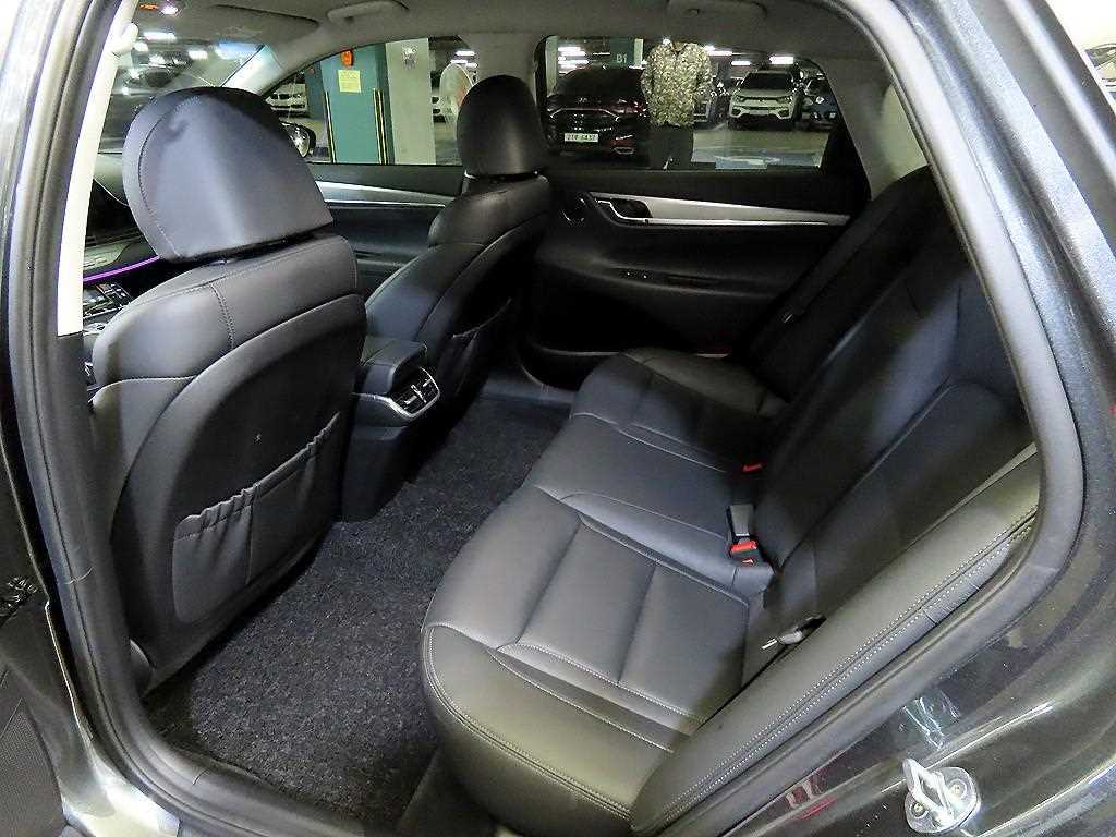 HYUNDAI Grandeur - Vista 7