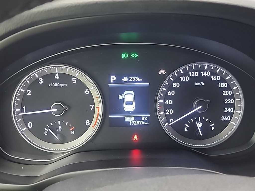 HYUNDAI Grandeur - Vista 6