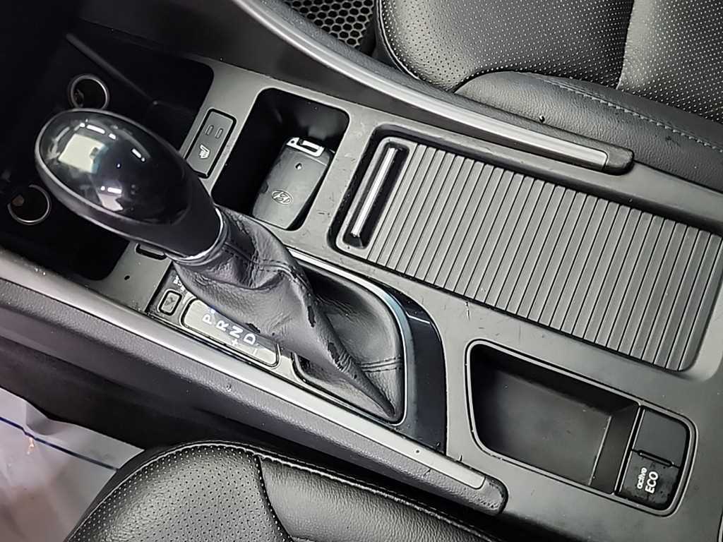 HYUNDAI Sonata - Vista 8