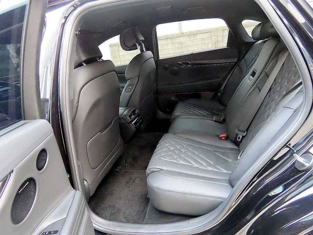 Genesis G80 - Vista 6