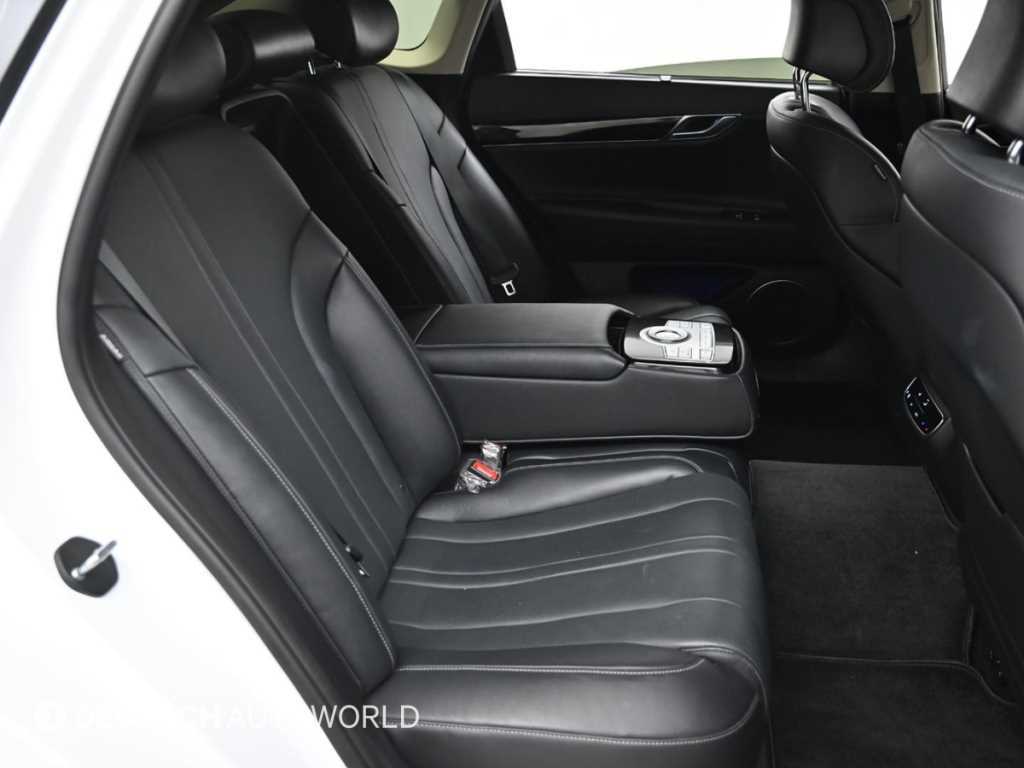 Genesis G80 - Vista 12