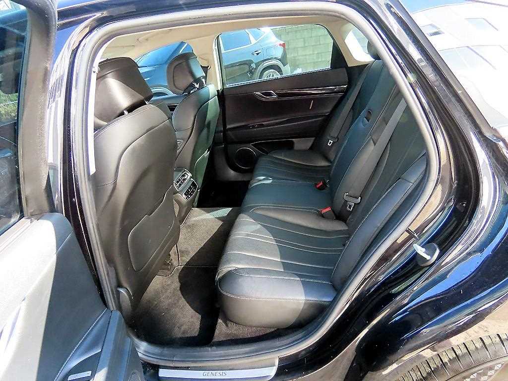 Genesis G80 - Vista 6