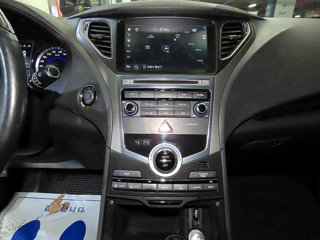 HYUNDAI Grandeur - Vista 11