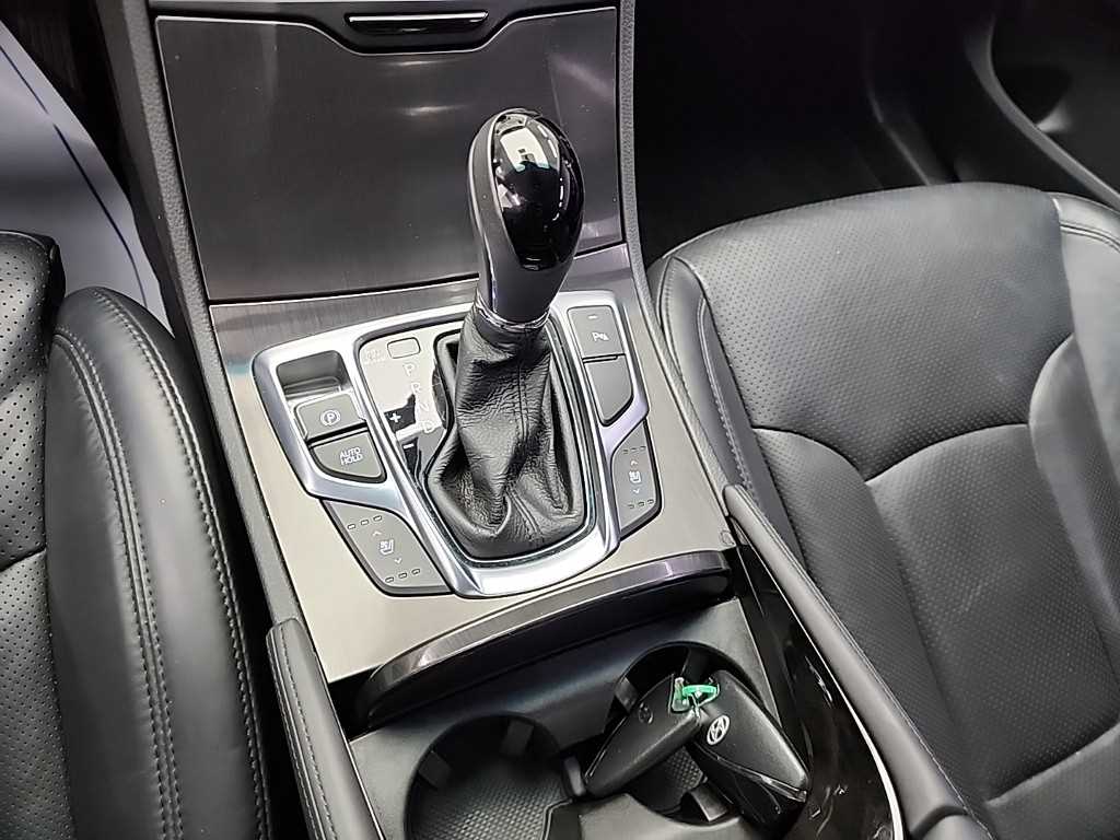 HYUNDAI Grandeur - Vista 8