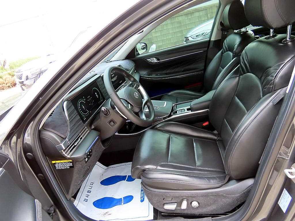 HYUNDAI Grandeur - Vista 5