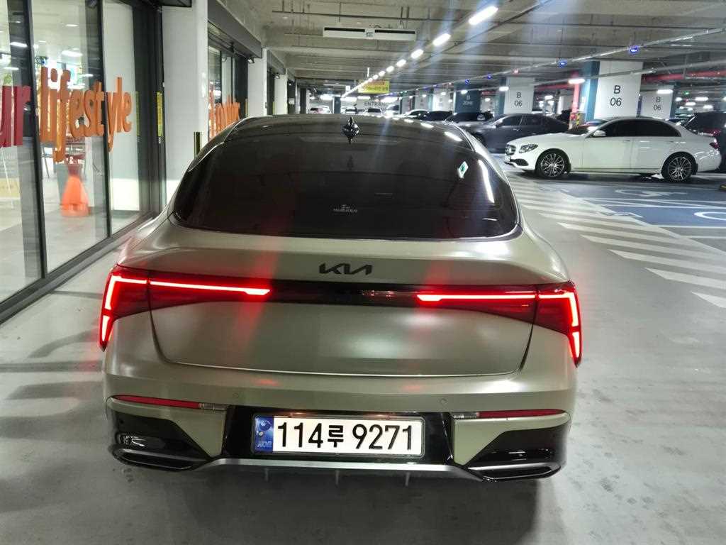 KIA K5 - Vista 5