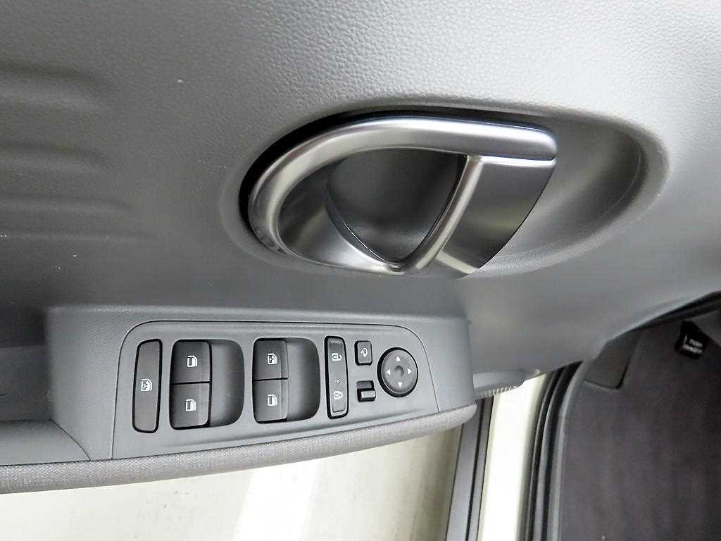 HYUNDAI Casper - Vista 11