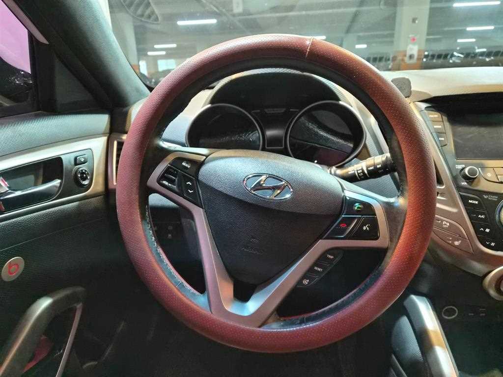 HYUNDAI Veloster - Vista 6