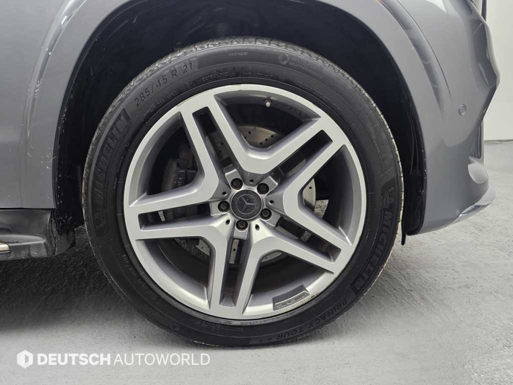 Mercedes Benz GLS Class - Vista 6