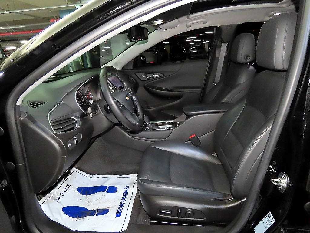 Chevrolet Malibu - Vista 6