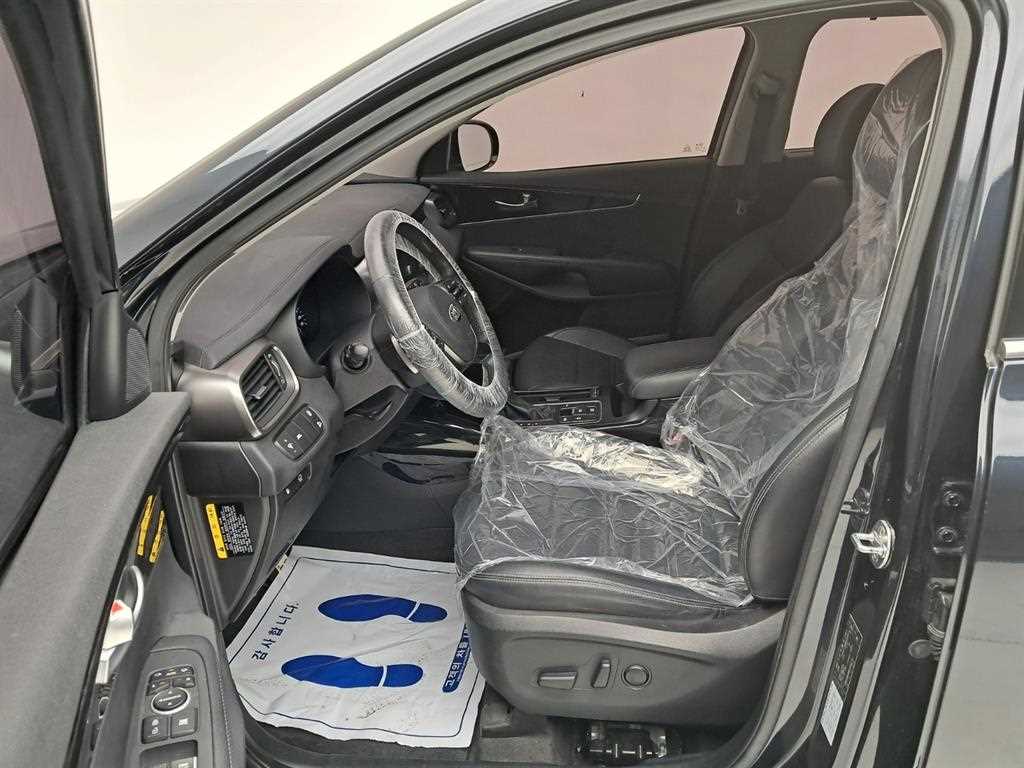 KIA Sorento - Vista 11