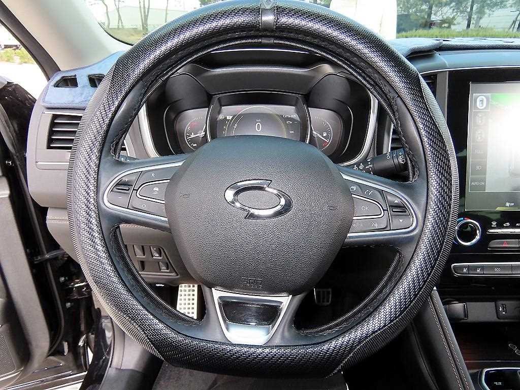 SAMSUNG QM6 - Vista 8