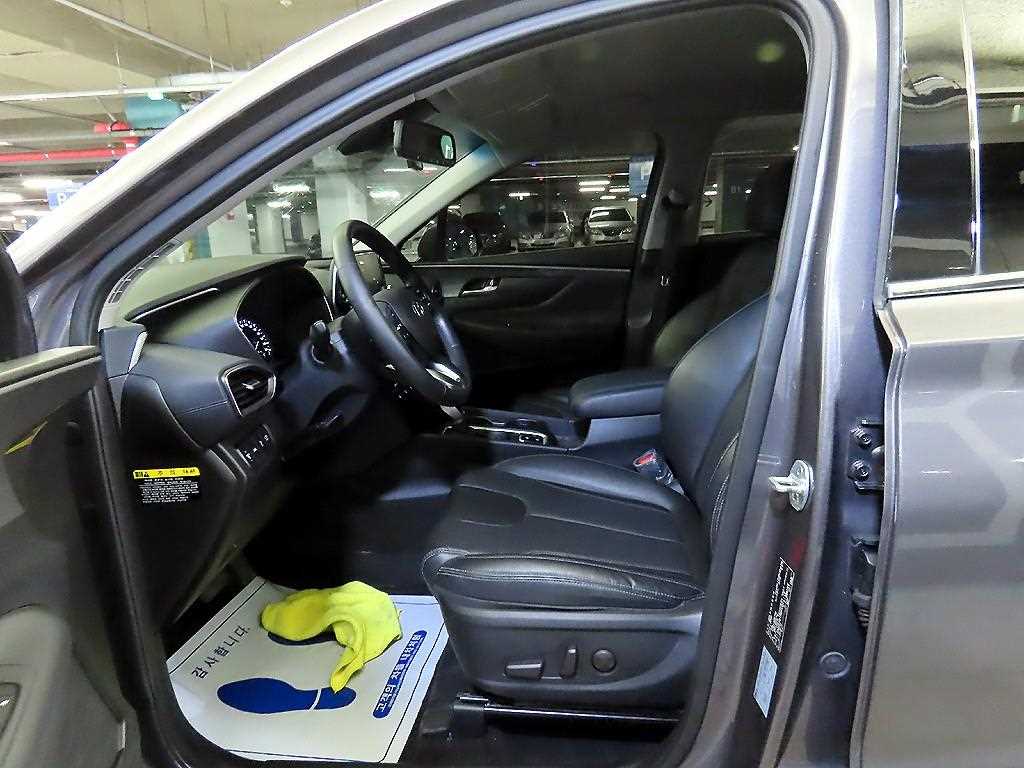 HYUNDAI Santa Fe - Vista 6