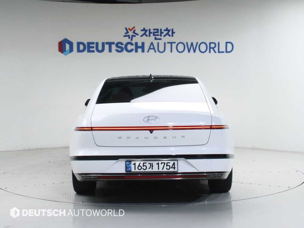 HYUNDAI Grandeur - Vista 4