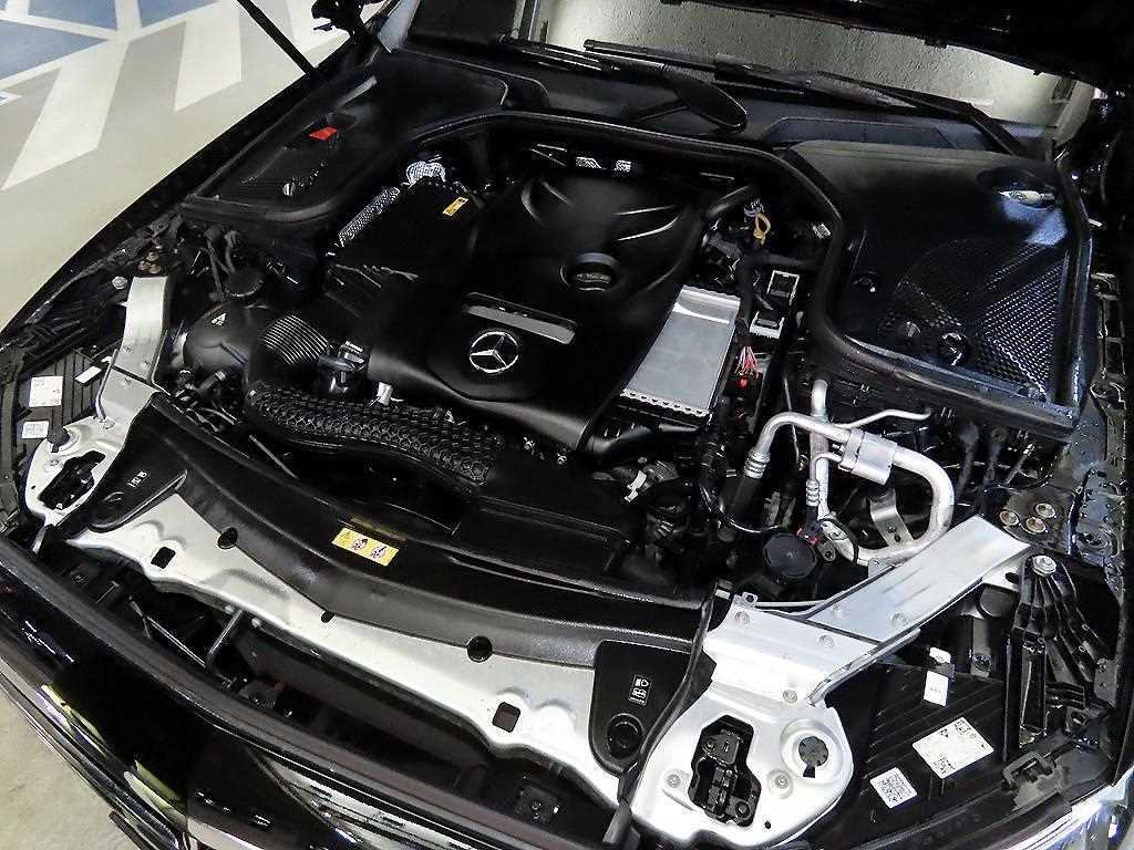 Mercedes Benz E class 2021 Negro - Importación desde Corea - HF Imports Iquique - Foto 19