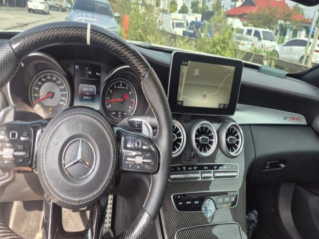 Mercedes Benz C Class - Vista 5