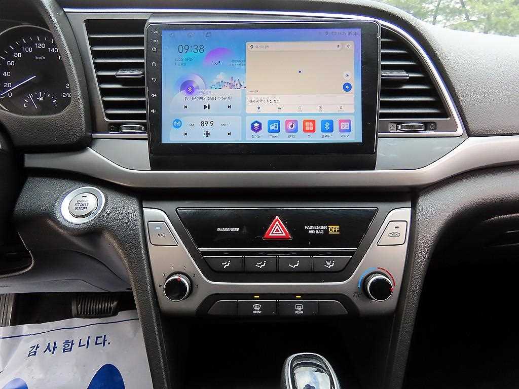 HYUNDAI Avante 2018 Gris - Importación desde Corea - HF Imports Iquique - Foto 13